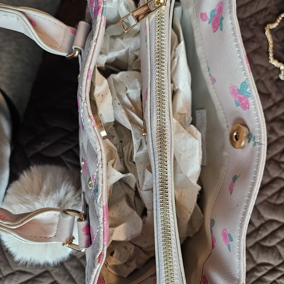 Under One Sky Pink Floral Quilted Satchel - Picture 7 of 7